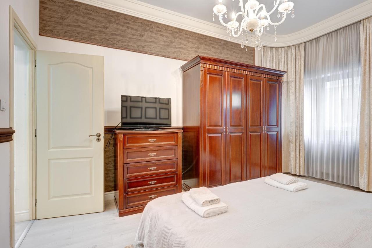 Beautiful 2Bedflatcismigiu Apartment บูคาเรสต์ ภายนอก รูปภาพ
