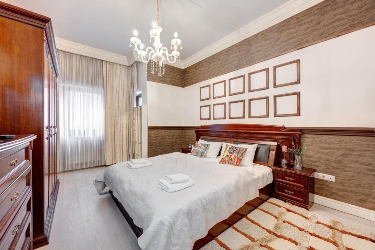 Beautiful 2Bedflatcismigiu Apartment บูคาเรสต์ ภายนอก รูปภาพ