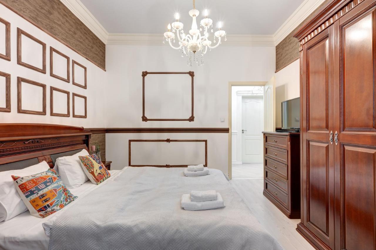 Beautiful 2Bedflatcismigiu Apartment บูคาเรสต์ ภายนอก รูปภาพ